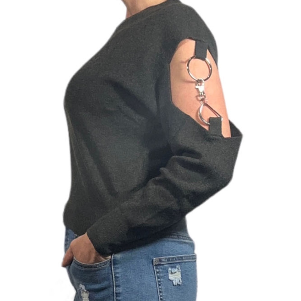 Uniq Open Sleeve Horsebit Accent Cropped Sweater Medium/Large NWT